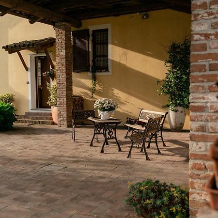 알바 La Casa In Collina 아파트 외부 사진