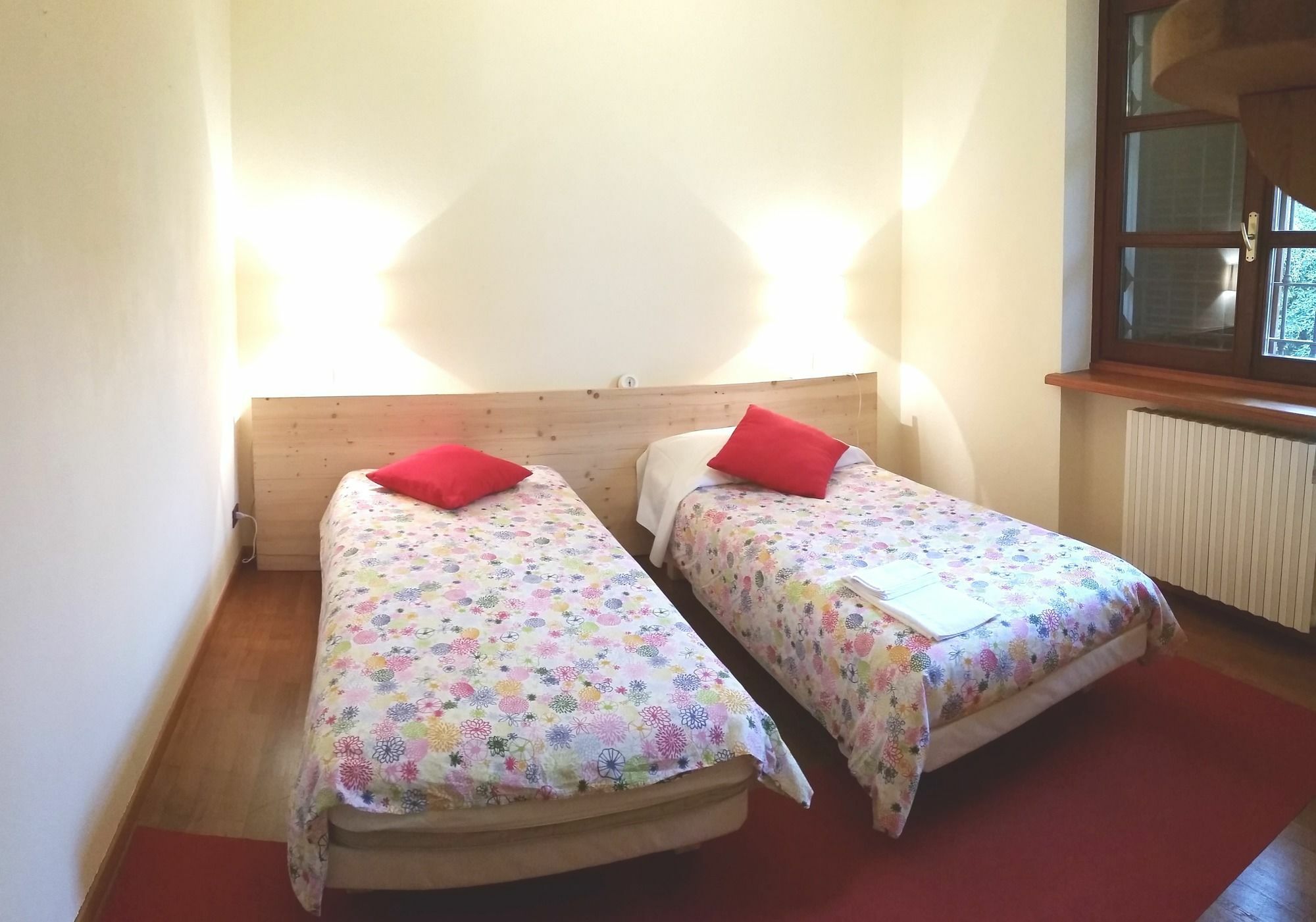 알바 La Casa In Collina 아파트 외부 사진