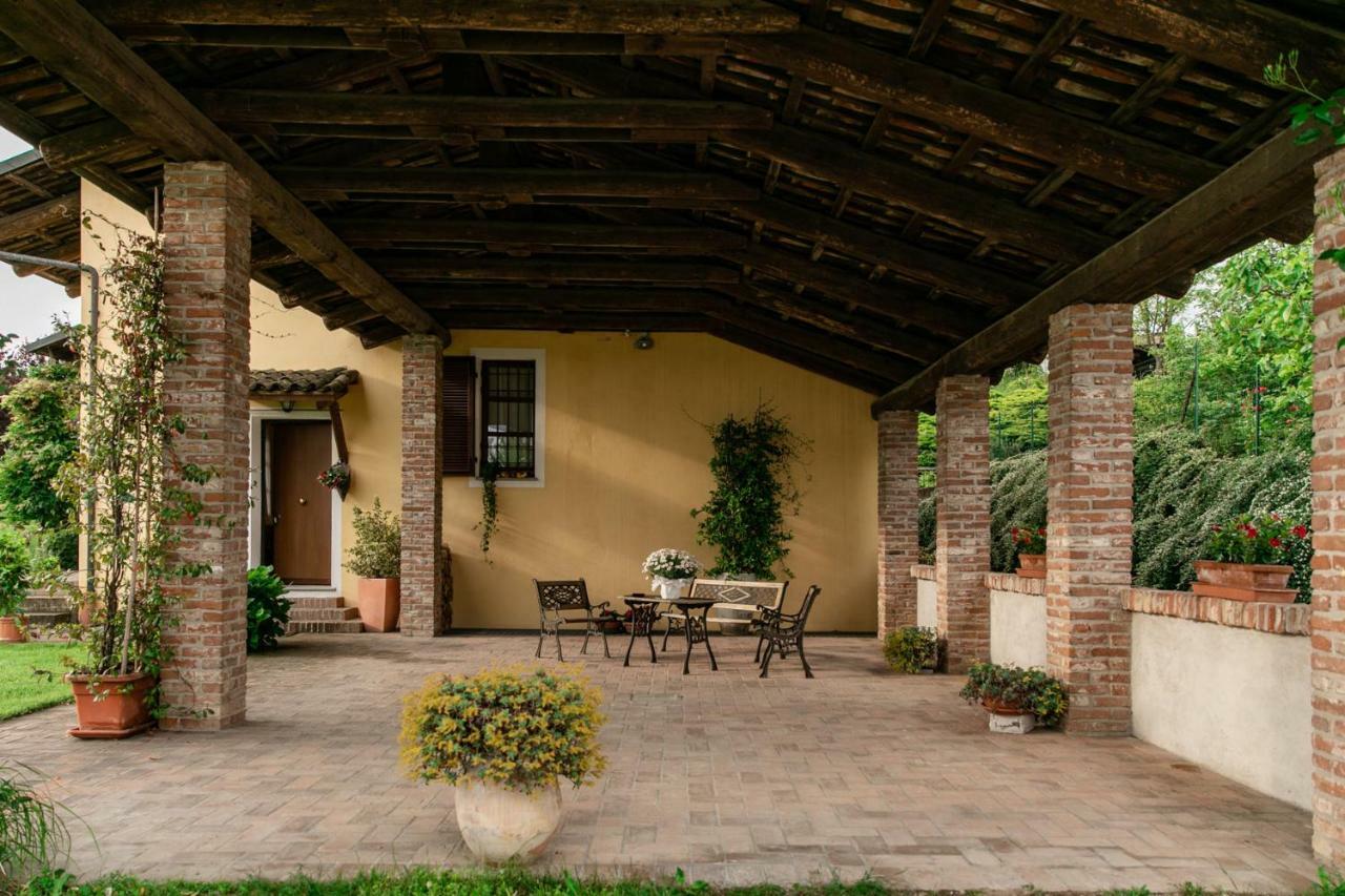 알바 La Casa In Collina 아파트 외부 사진