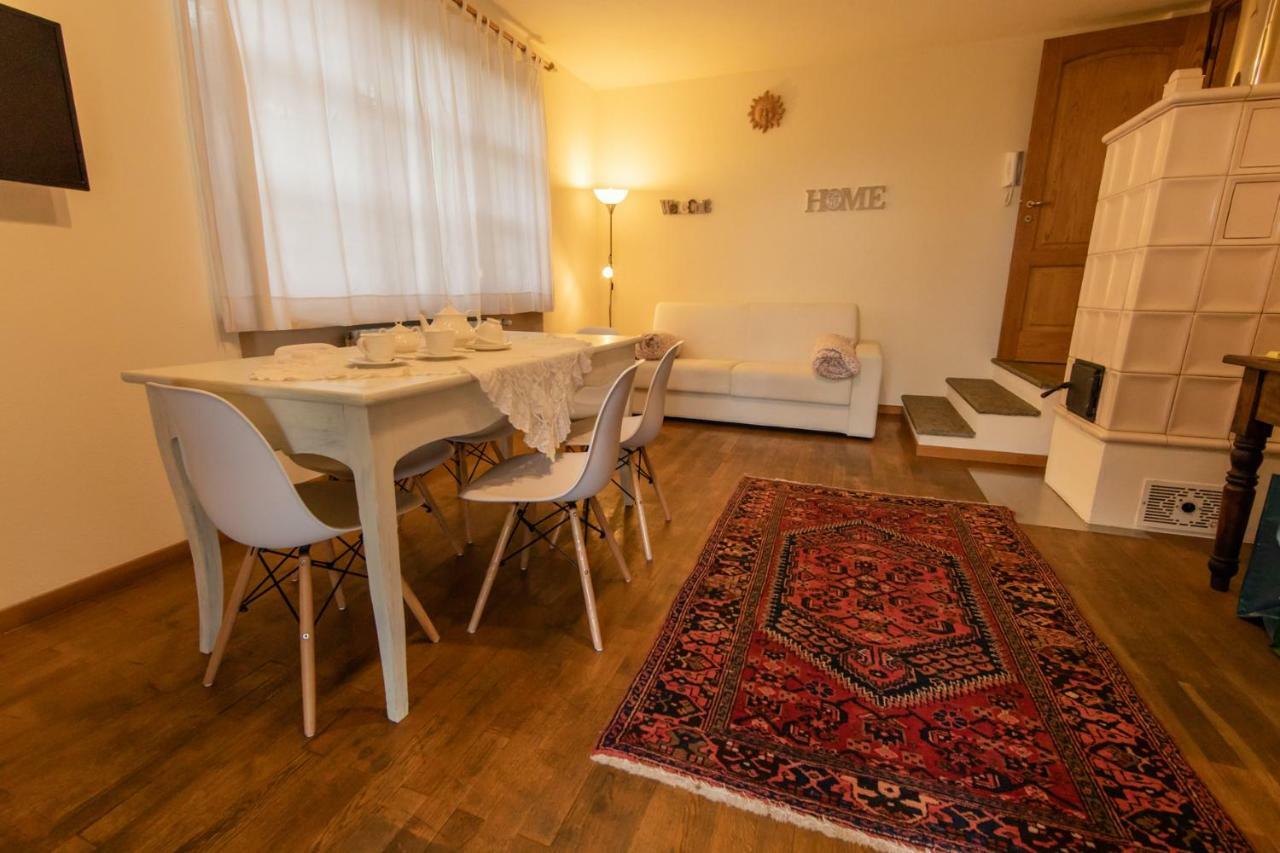 알바 La Casa In Collina 아파트 외부 사진