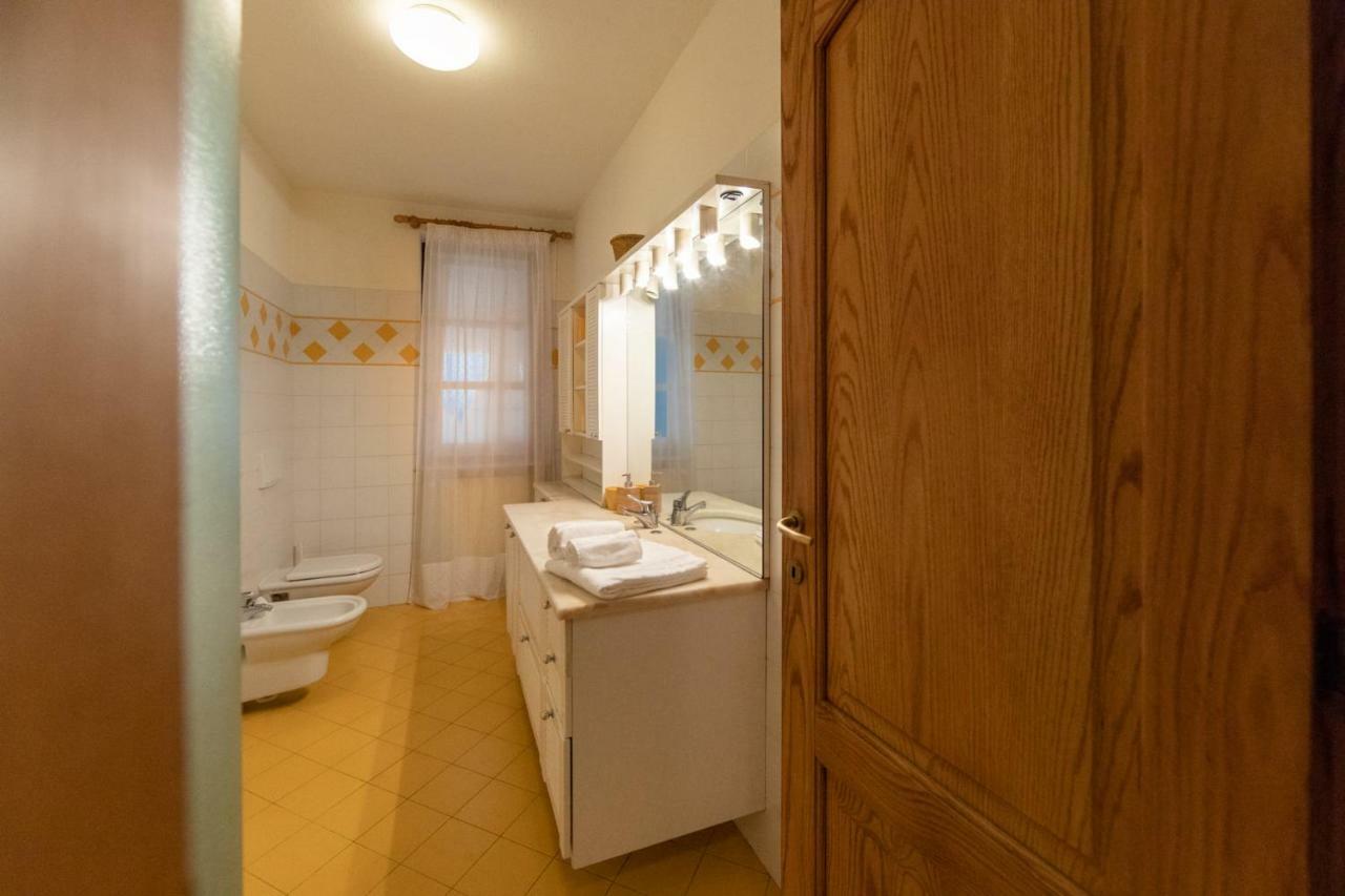 알바 La Casa In Collina 아파트 외부 사진